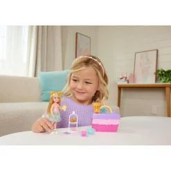 Barbie family chelsea thee party speelsetje