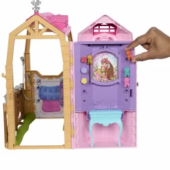 Barbie Family Horse Chase Ultieme Stal