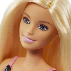 Barbie met boodschappenkar