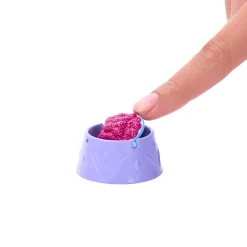 Frozen pop Elsa met baby beer