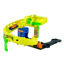 Hot Wheels city nemesis snake fuel station