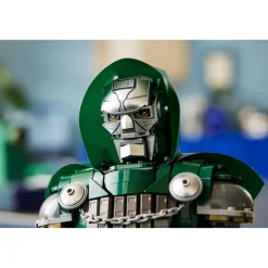 LEGO Marvel 76345 Super Heroes Doctor Doom Buste