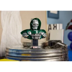 LEGO Marvel 76345 Super Heroes Doctor Doom Buste