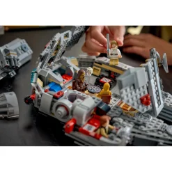 LEGO Star Wars Smart Play 75426 Milleniium Falcon