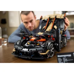 LEGO Technic 42232 Koenigsegg Sadair's Spear Megacar