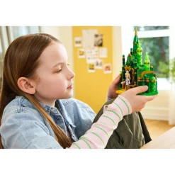 LEGO 75689 Wicked Emerald City en Kiamo Ko kasteel