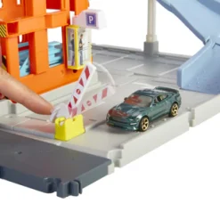 Matchbox Park & Play Garage
