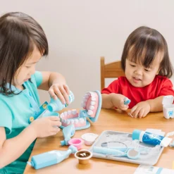 Melissa & Doug Super Smile Dentist Kit Play Set