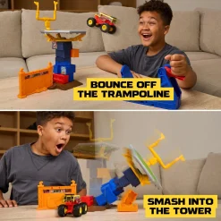 Monster Jam 164 Smash & Bash Crash Course Playset