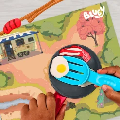 Playdoh Bluey goes camping playset