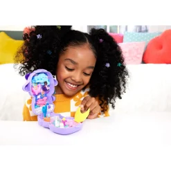 Polly pocket uni-lamb compact