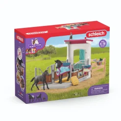 Schleich 42611 Horse Box with mare and foal