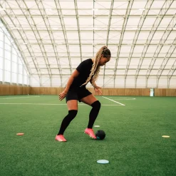 Soccer Dash reactie en dribbel challenge